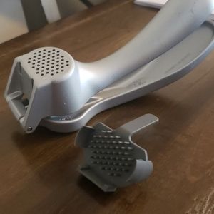 Pampered Chef Garlic Press